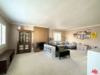 2132 Mcpherson Place, Los Angeles CA: https://media.crmls.org/mediaz/4199ba69-00c6-49a1-89dd-f34985daef0d.jpg