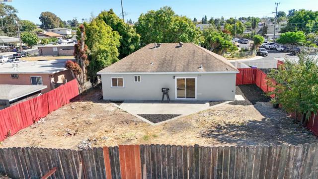 1339 lettia rd, San Pablo CA: https://media.crmls.org/mediaz/419a165d-58c1-46df-b6d0-cf92ab29641a.jpg