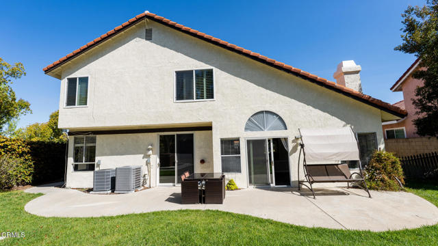 Image 32 of 41 For 12084 London Grove Court