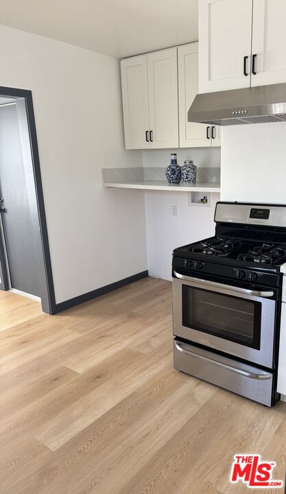 9829 S 7th Avenue, Inglewood CA: https://media.crmls.org/mediaz/419b0c49-98f1-4941-b082-4a651fbf05aa.jpg