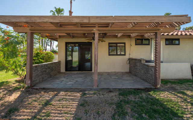 41955 Largo, Palm Desert CA: https://media.crmls.org/mediaz/419b3e7f-7bdf-4447-82ae-ffc72bc5bed9.jpg