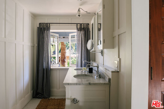 1954 Pinehurst Road, Los Angeles CA: https://media.crmls.org/mediaz/419b486e-987a-4dc3-9e9a-eee8dfcce42f.jpg