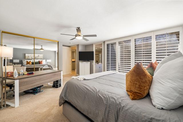 6 Barnard Court, Rancho Mirage CA: https://media.crmls.org/mediaz/419bcd8e-5320-4a2e-8f30-c9ba9575b675.jpg