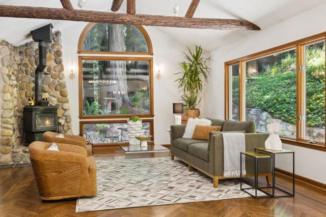 23110 Old Santa Cruz Highway, Los Gatos CA: https://media.crmls.org/mediaz/419d1ed3-0a4c-4e97-b295-6349d7e488f0.jpg