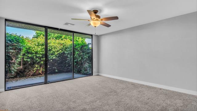 53 Colgate Dr, Rancho Mirage CA: https://media.crmls.org/mediaz/419de878-f2e5-4a7e-82a0-cb9370b9e392.jpg