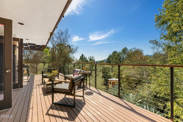 4639 El Camino Corto, La Canada Flintridge CA: https://media.crmls.org/mediaz/419f25fe-798e-4ba6-be14-c63ddff5cb3e.jpg