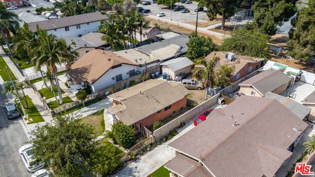 7805 Whitsett Avenue, Los Angeles, California 90001, ,Multi-Family,For Sale,Whitsett,24437463