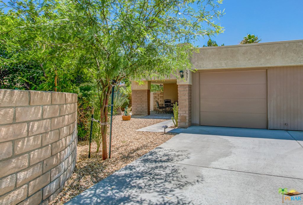 2931 W SUNFLOWER Circle, Palm Springs, CA 92262