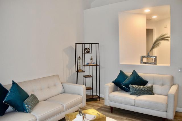 2206 Luz Way, Oceanside CA: https://media.crmls.org/mediaz/41a06b5c-8784-480c-8184-3bceffc46023.jpg