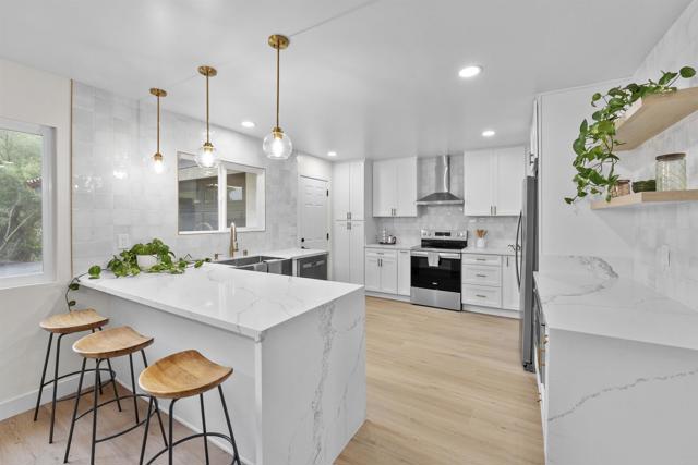 26230 N Lake Wohlford Road, Valley Center CA: https://media.crmls.org/mediaz/41a0a99d-be59-4a31-abeb-0ff0645bc65a.jpg