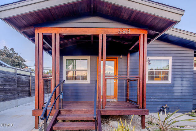 Detail Gallery Image 4 of 42 For 3363 Hollydale Dr, Los Angeles,  CA 90039 - 3 Beds | 3/1 Baths