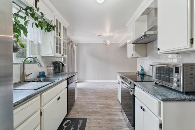 1540 Seascape Boulevard, Aptos CA: https://media.crmls.org/mediaz/41a166e3-9baa-42a3-9c1b-21ea4c8ad081.jpg