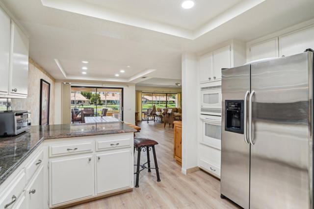 211 Camino Arroyo S, Palm Desert CA: https://media.crmls.org/mediaz/41a1aa5a-18fd-43e0-9026-9fe86338f3ab.jpg