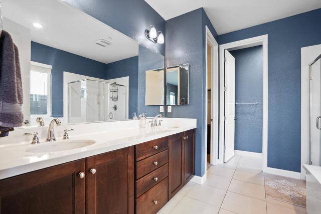 336 Wilmington Court, Brentwood CA: https://media.crmls.org/mediaz/41a204a7-c021-4324-bd38-b52efe21cb1b.jpg