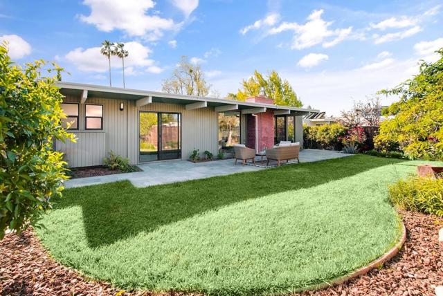 938 Ferngrove Drive, Cupertino CA: https://media.crmls.org/mediaz/41a33948-f378-474c-be8b-8d631e34319f.jpg