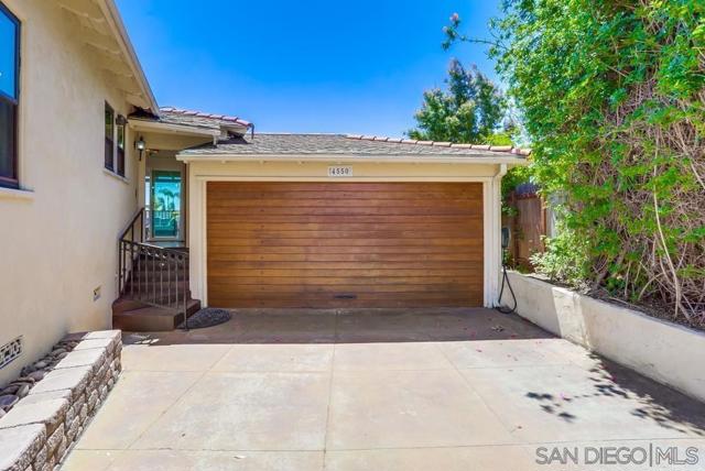 Image 37 of 39 For 4550 Norma Dr.