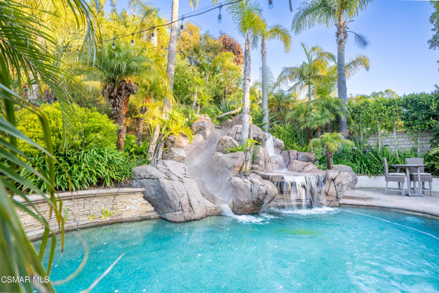5302 Via Jacinto, Newbury Park CA: https://media.crmls.org/mediaz/41a3ed96-6e7d-4041-b75e-a78d2a9d91d3.jpg