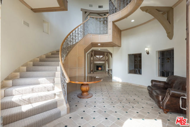 Drew Fenton | 1041 Somera Road Los Angeles CA | MLS: 7410994 Drew Fenton | 1041 Somera Road Los Angeles CA | MLS: 7410994