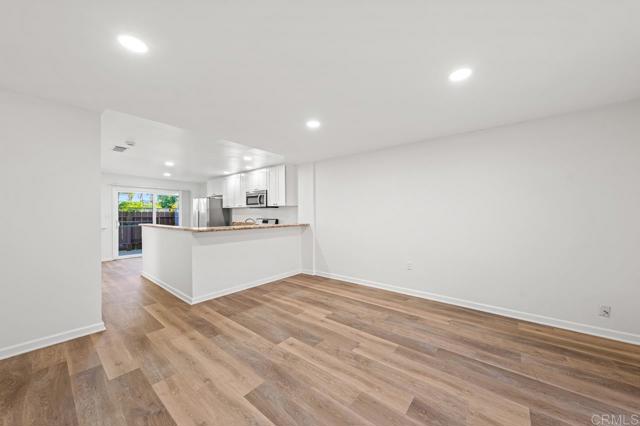 Detail Gallery Image 8 of 31 For 429 Colorado Ave a,  Chula Vista,  CA 91910 - 2 Beds | 1/1 Baths