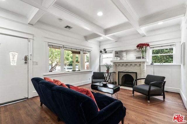 2130 W 27th Street, Los Angeles CA: https://media.crmls.org/mediaz/41a565d3-c652-426e-a82b-d3f0b8d89437.jpg