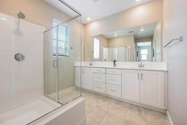 2065 Carol Lee Ln, Escondido CA: https://media.crmls.org/mediaz/41a59847-03da-4068-851d-c7753726e0ae.jpg