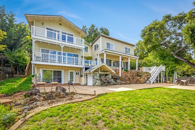 17480 Hoot Owl Way, Morgan Hill CA: https://media.crmls.org/mediaz/41a7200b-c826-47bc-82e8-a429e384b93b.jpg