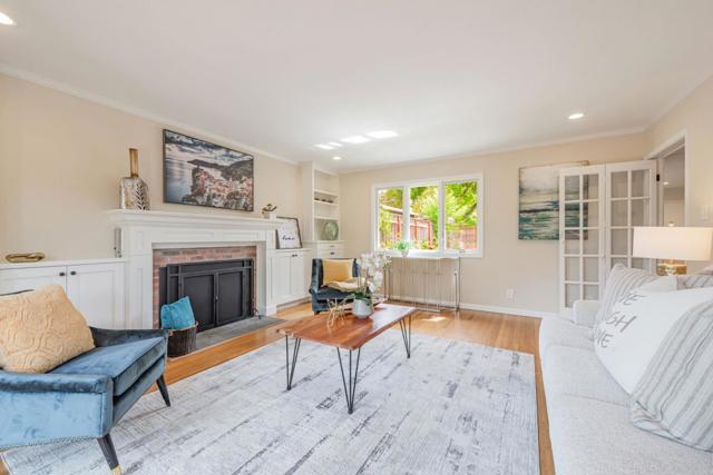 3135 Alameda De Las Pulgas, Menlo Park CA: https://media.crmls.org/mediaz/41a744b4-2347-4df1-bbdf-3e6c3a5a2280.jpg