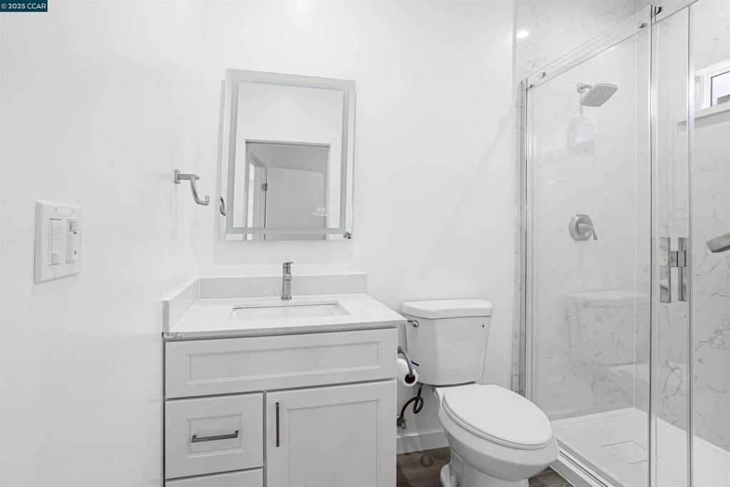 https://media.crmls.org/mediaz/41a7a7ef-09d7-4a56-a7df-74386f9a8724.jpg?preset=X-Large