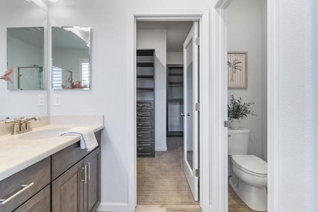 2721 Grayson Street, Hollister CA: https://media.crmls.org/mediaz/41a7acc8-5cfa-44e2-b23c-4f0f20c372b8.jpg