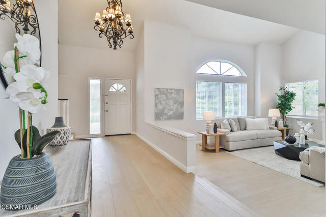 29153 Oakpath Drive, Agoura Hills CA: https://media.crmls.org/mediaz/41a7bb1d-6ca8-42d8-a7bb-2a8e3f32d7c7.jpg
