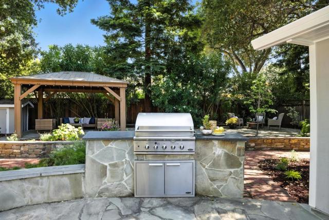 1108 Covington Road, Los Altos CA: https://media.crmls.org/mediaz/41a7efb4-39d2-489d-8559-7b28401567e2.jpg