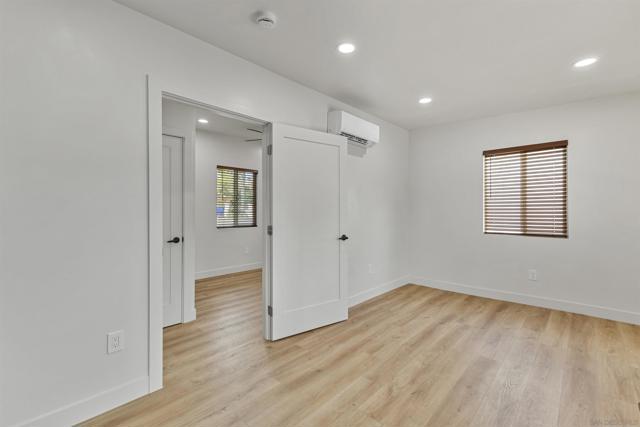 3195 Juniper St, San Diego CA: https://media.crmls.org/mediaz/41a81013-dc27-4787-9715-f4641634ef33.jpg