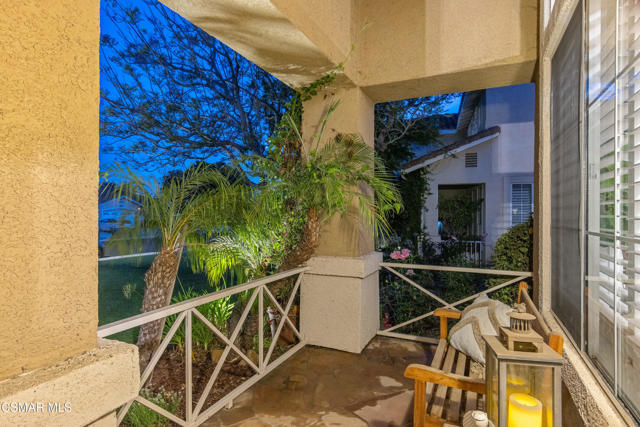943 Paseo Barona, Camarillo CA: https://media.crmls.org/mediaz/41a83c7c-b82a-4d16-a656-8a96fc2851f5.jpg