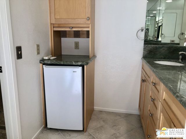 1598 N Kaweah Road #3, Palm Springs, CA 92262