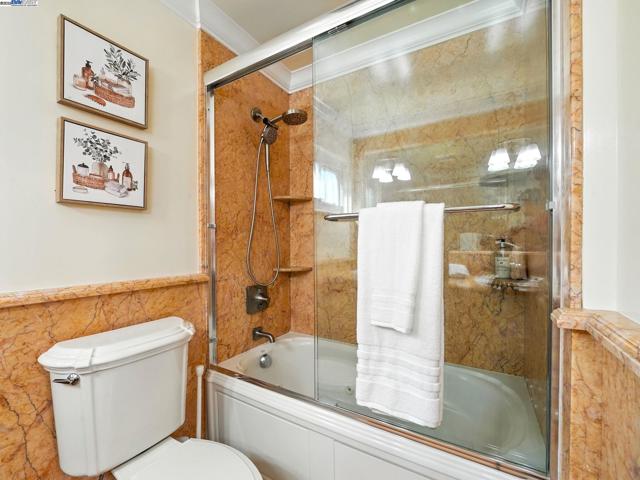 5426 Borgia Rd, Fremont CA: https://media.crmls.org/mediaz/41a9ba77-77cb-4d3a-9bd7-dacd043b2fcd.jpg