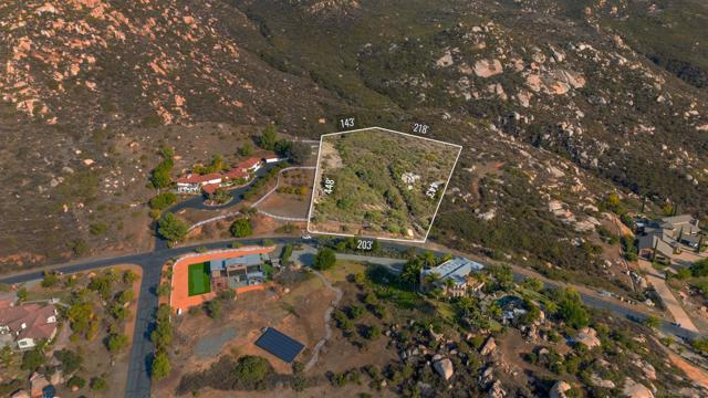 87 Presilla Dr, Jamul CA: https://media.crmls.org/mediaz/41aa69f1-6901-4c52-b42c-6c8fdbd6beeb.jpg