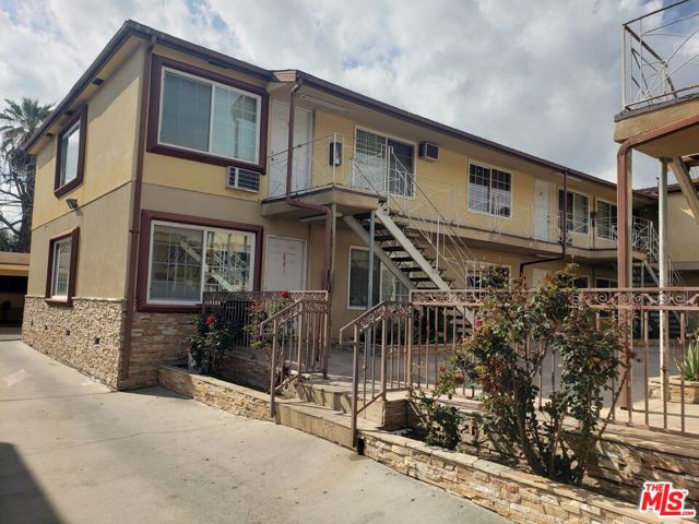 6649 Sepulveda Boulevard, Van Nuys CA: https://media.crmls.org/mediaz/41aa73f9-0a85-4b84-ae83-e56a1b3da38a.jpg