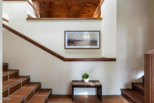 Detail Gallery Image 11 of 77 For 4254 Chevy Chase Dr, La Canada Flintridge,  CA 91011 - 6 Beds | 4 Baths