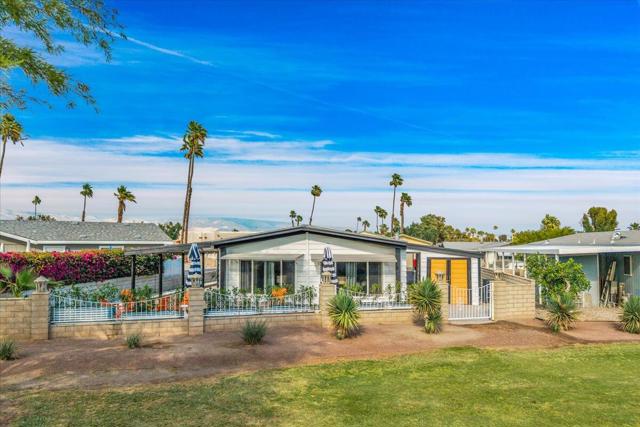 72967 Cabazon Peak Drive, Palm Desert CA: https://media.crmls.org/mediaz/41ac0d15-861e-4d12-9402-2fc92a026d1b.jpg