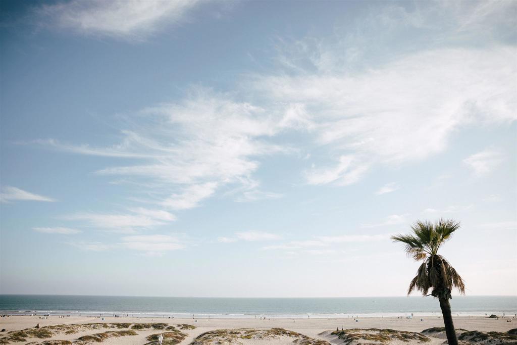 https://media.crmls.org/mediaz/41ac2273-90fb-4ed6-ad47-e25091aa4468.jpg?preset=X-Large