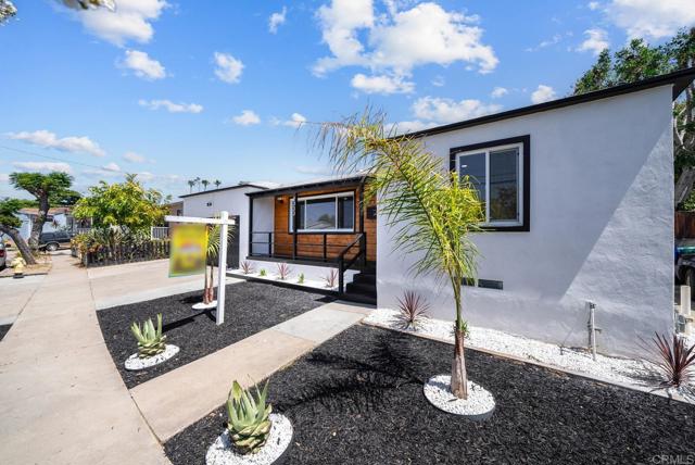 2333 Ridge View Drive, San Diego CA: https://media.crmls.org/mediaz/41ac71f8-34e7-4da6-b00b-f02294e6afdc.jpg