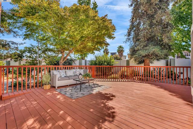 39478 Zacate Ave, Fremont CA: https://media.crmls.org/mediaz/41acf8f2-4544-41a0-bf25-a95aceaee9e7.jpg