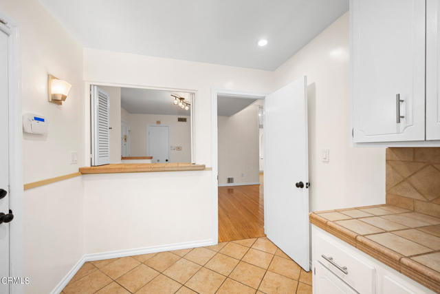 Detail Gallery Image 15 of 32 For 17149 Bullock St, Los Angeles,  CA 91316 - 3 Beds | 2 Baths