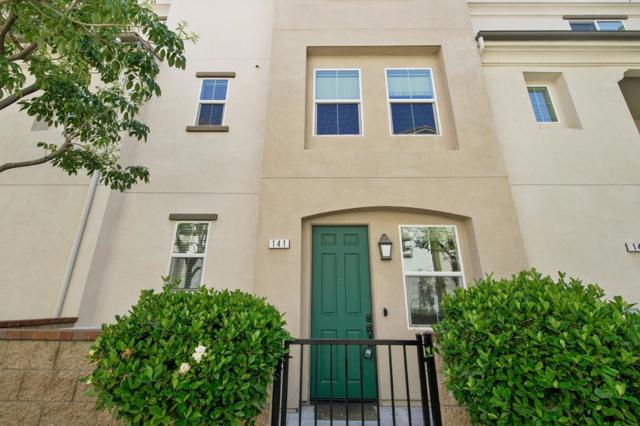 141 Eureka Place, Upland CA: https://media.crmls.org/mediaz/41adef3d-54e0-48f7-9f10-d66ec9e647d0.jpg
