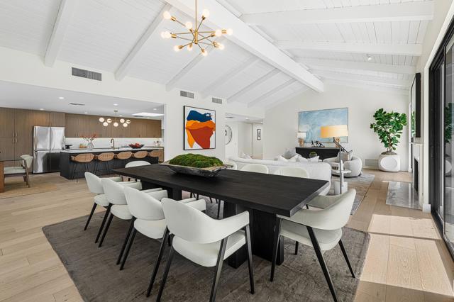 11 Sussex Court, Rancho Mirage CA: https://media.crmls.org/mediaz/41b022ea-824f-416e-b17d-95f117ce6530.jpg