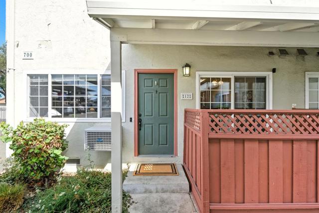 700 Fargo Avenue, San Leandro CA: https://media.crmls.org/mediaz/41b0d2cd-7d4f-433b-80b1-2182de4eeaf8.jpg