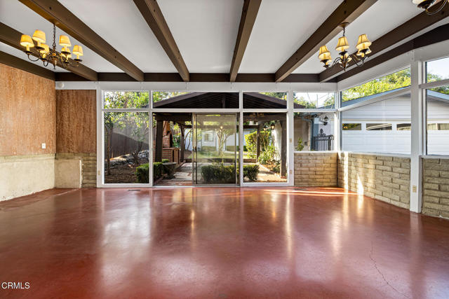259 Acacia Street, Altadena CA: https://media.crmls.org/mediaz/41b1ef9c-fbf0-4764-96ca-6d63373620ce.jpg