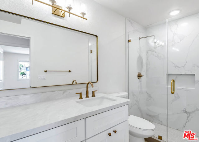 33751 Silver Lantern Street, Dana Point CA: https://media.crmls.org/mediaz/41b1fc08-ec08-42ba-9ff5-ad06497f1b99.jpg