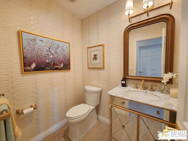 36660 Palm Court, Rancho Mirage CA: https://media.crmls.org/mediaz/41b2701d-d8c4-455b-af74-abcb3f1be3a5.jpg
