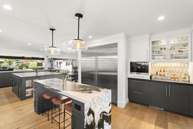 14224 Harrow Place, Poway CA: https://media.crmls.org/mediaz/41b2b5e8-791c-429b-83ec-7af1bd5cde44.jpg